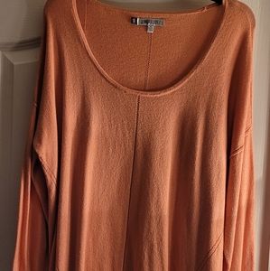 Long sleeve light sweater